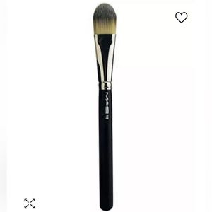 MAC 190 Foundation Brush